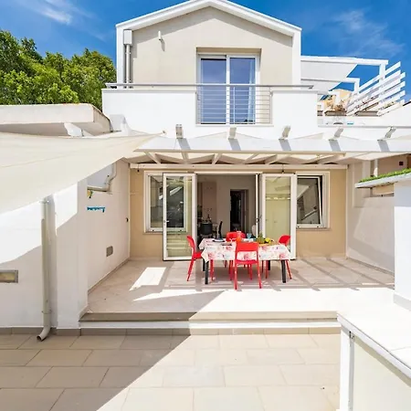Bellissima Casa Con Piscina Vicino Al Centro Tortolì