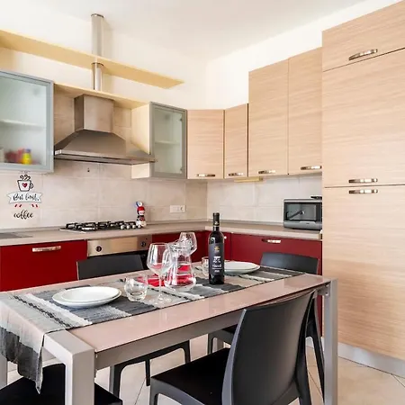 Bellissima Casa Con Piscina Vicino Al Centro Tortolì
